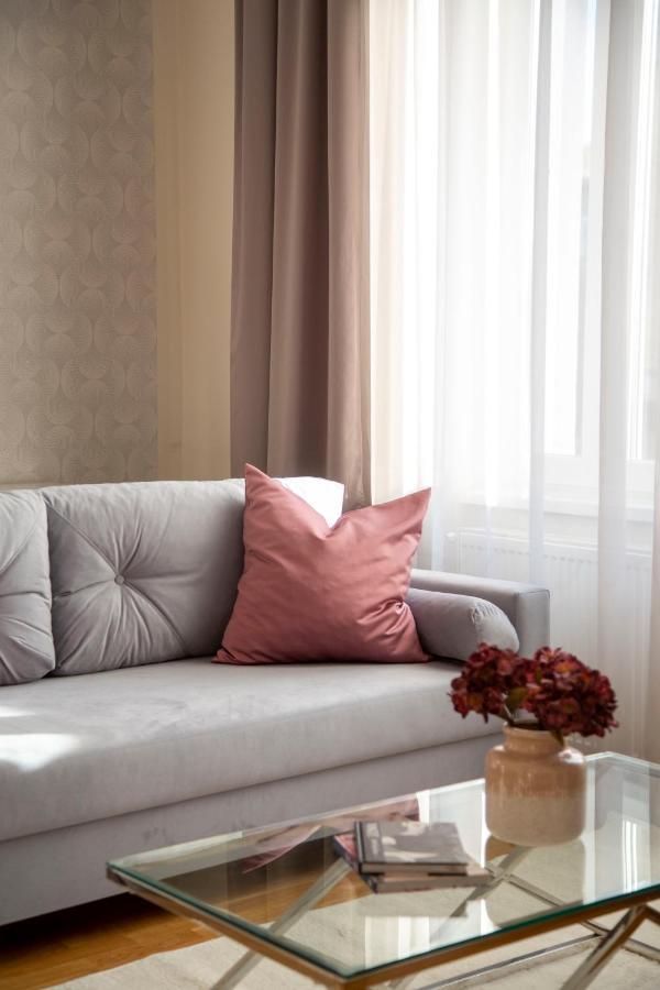 Luxury 3Bedrm 2Bathrm Apartment With Danube River View Budapest Kültér fotó