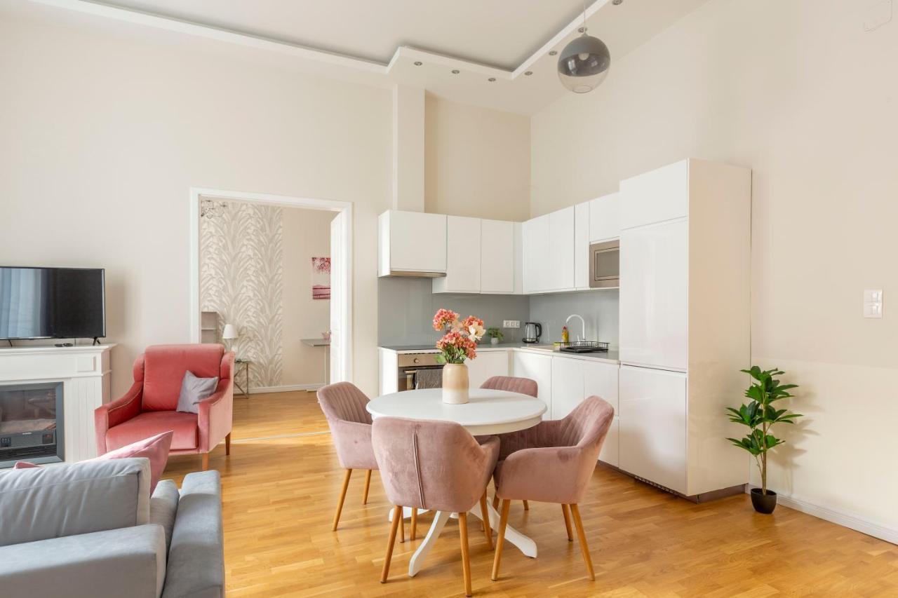 Luxury 3Bedrm 2Bathrm Apartment With Danube River View Budapest Kültér fotó