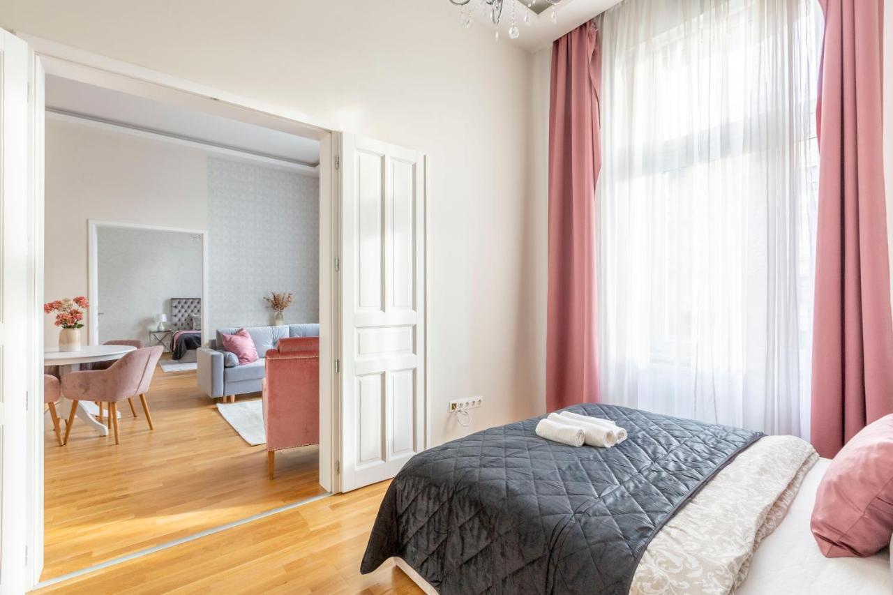 Luxury 3Bedrm 2Bathrm Apartment With Danube River View Budapest Kültér fotó