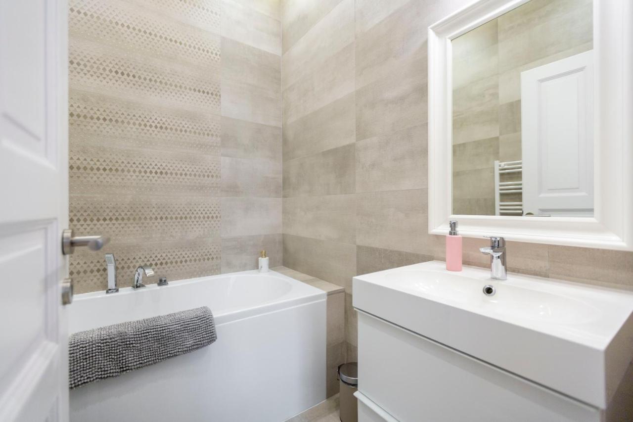 Luxury 3Bedrm 2Bathrm Apartment With Danube River View Budapest Kültér fotó